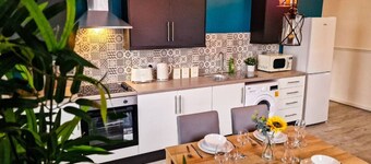 Lodginet Stays - County Luxe | 2BR Flat 1