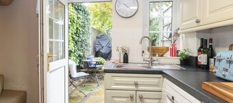 Beeble Cottage