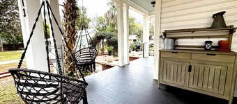 Historic Duckpond Home Walk to Downtown & UF 3BDR