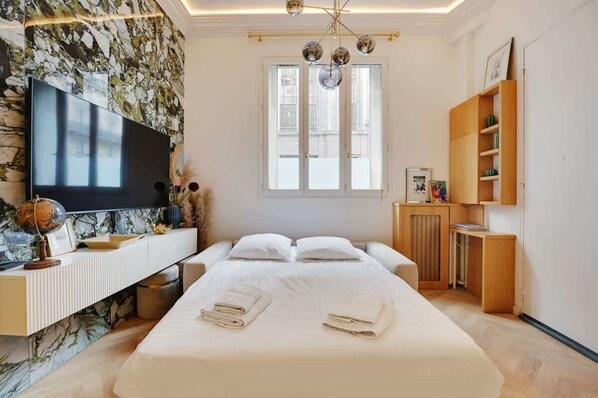 Iron/ironing board, WiFi, bed sheets - Studio Arc de Triomphe (Paris)