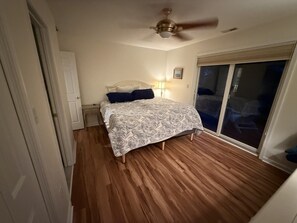 Iron/ironing board, Internet - Spacious 5-bedroom house in adorable Bethany Beach with AC (Bethany Beach)