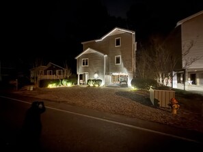 Exterior - Spacious 5-bedroom house in adorable Bethany Beach with AC (Bethany Beach)
