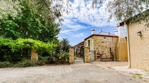 Property grounds - The Early Camilleri Residence (Busselton)