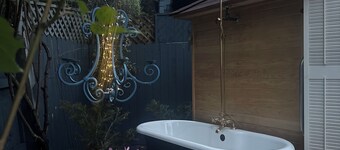 Sal's Beach Cottage Retreat