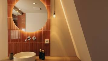 Suite Deluxe, vistas al río | Baño | Ducha, secador de pelo, toallas y jabón