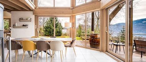 تناول الطعام