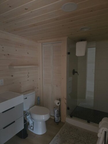 Bobcat Cabin