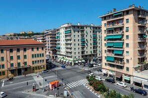 Apartamento, 3 quartos, sacada, vista para a cidade | Fachada