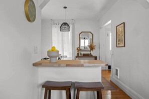 Interior - Charming Upstate Escape | Fire Pit & Starry Skies (Claverack-Red Mills)