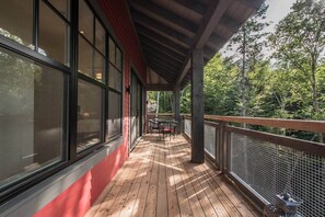 Property grounds - Millet Lake House • Hot Tub •  Sandy Private Beach • Chester (Chester)