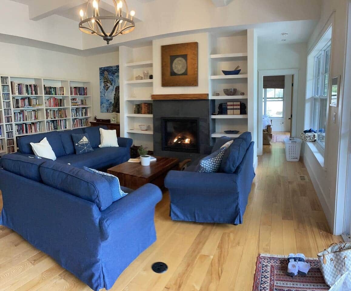 TV, fireplace, stereo