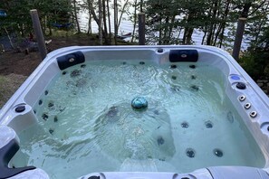 Bain à remous extérieur