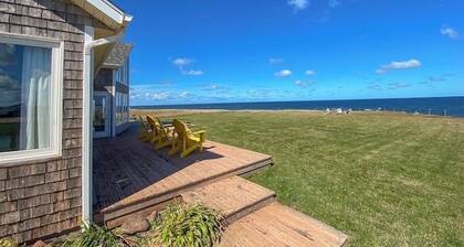 Ocean Front Cottage With Panoramic Water Views- Seconds To Cousin's Shore Beach