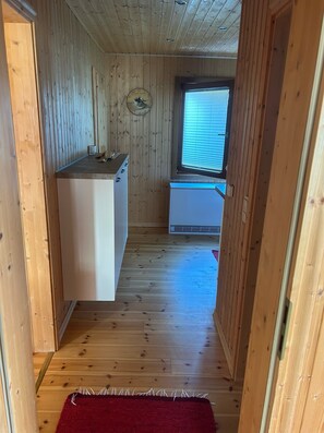 Interior - Holiday Home 'Frenkhausener Ruhepol' with Mountain View, Private Terrace & Wi-Fi (Meschede)