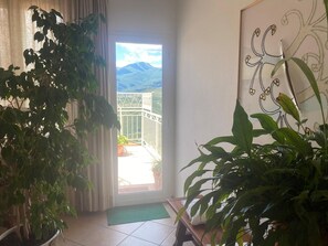Interior - 'Peperoncino' Room with Hill View (finale ligure)
