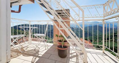 Zimmer „Peperoncino“ mit Hügelblick