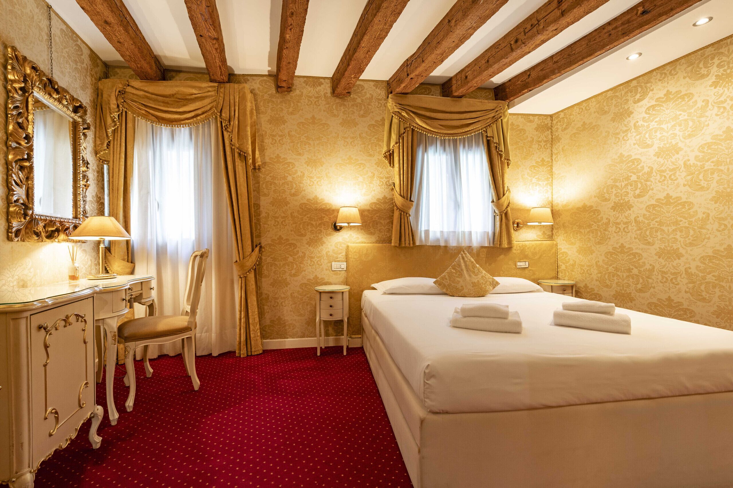 熨斗/熨衣板、免费 WiFi、床单