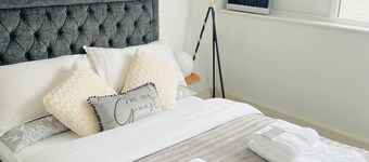 20% Discount, 1-Bed Apartment Maidstone Town Centre, Free parking, Convenient