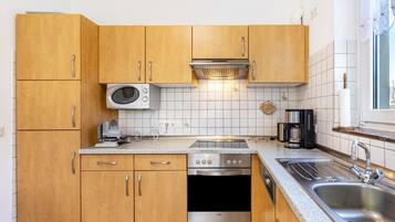 Køleskab, mikrobølgeovn, ovn, opvaskemaskine