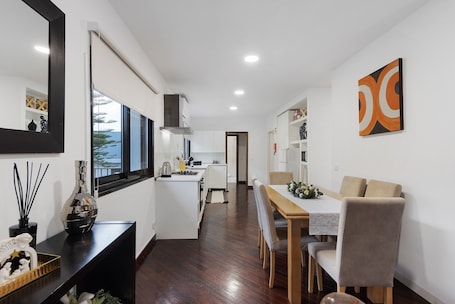 Dining. Casa São Domingos Lousada – Conforto e Vista Deslumbrante para a Vossa Família