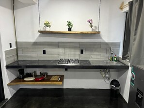 Nicht klassifiziertes Bild, 4 von 10, Schaltfläche