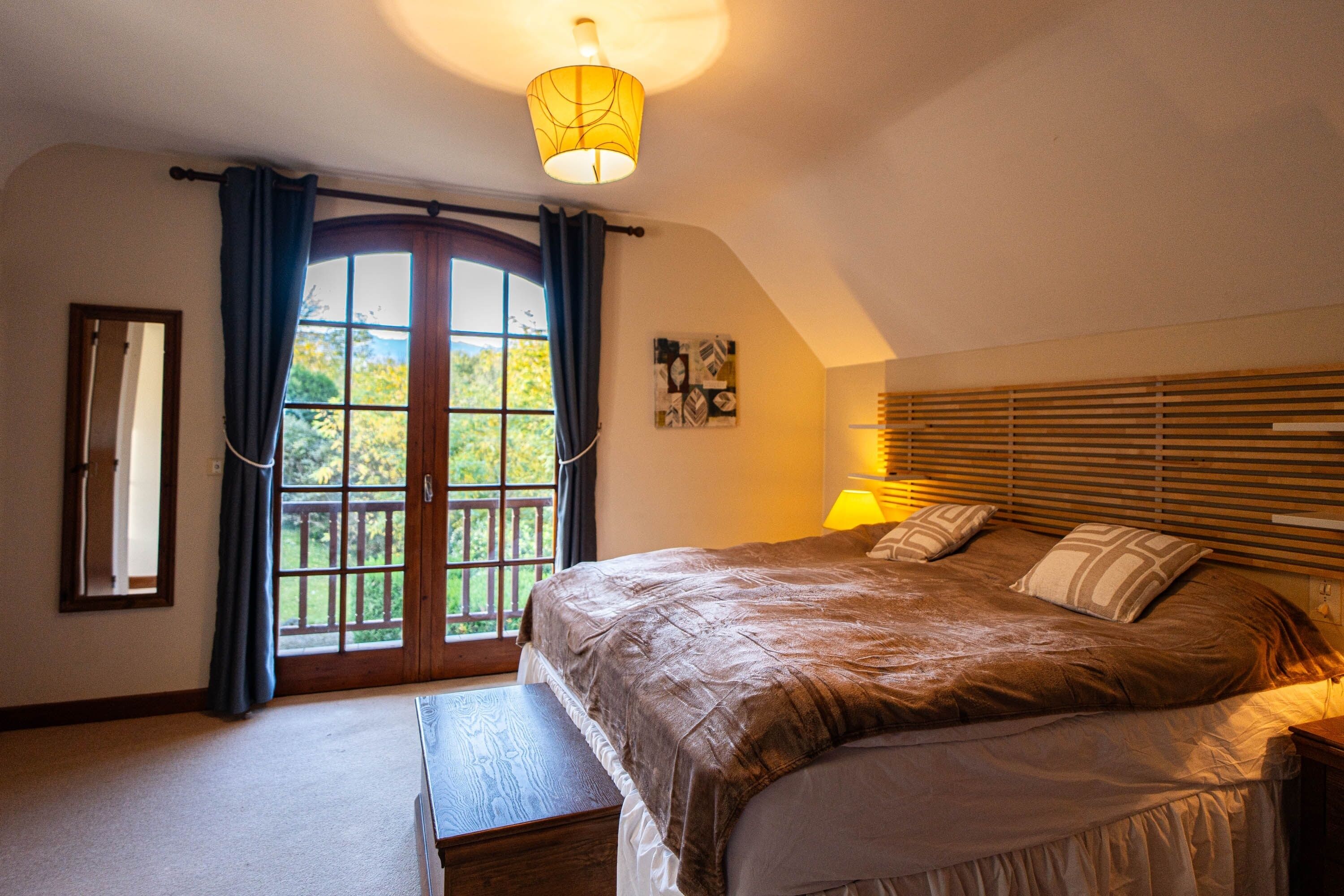 Fer et planche à repasser, Wi-Fi gratuit, draps fournis