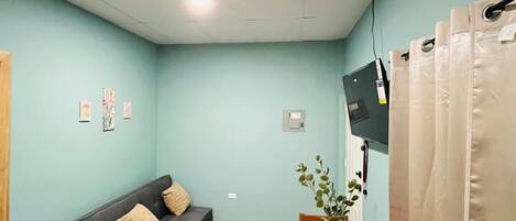 Căn hộ Tiêu chuẩn, 1 phòng ngủ, sân hiên | Khu phòng khách