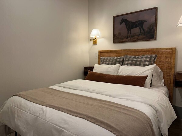 1 bedroom, WiFi, bed sheets - Luxury Loft on Jacksonville’s Historic Square (Jacksonville)