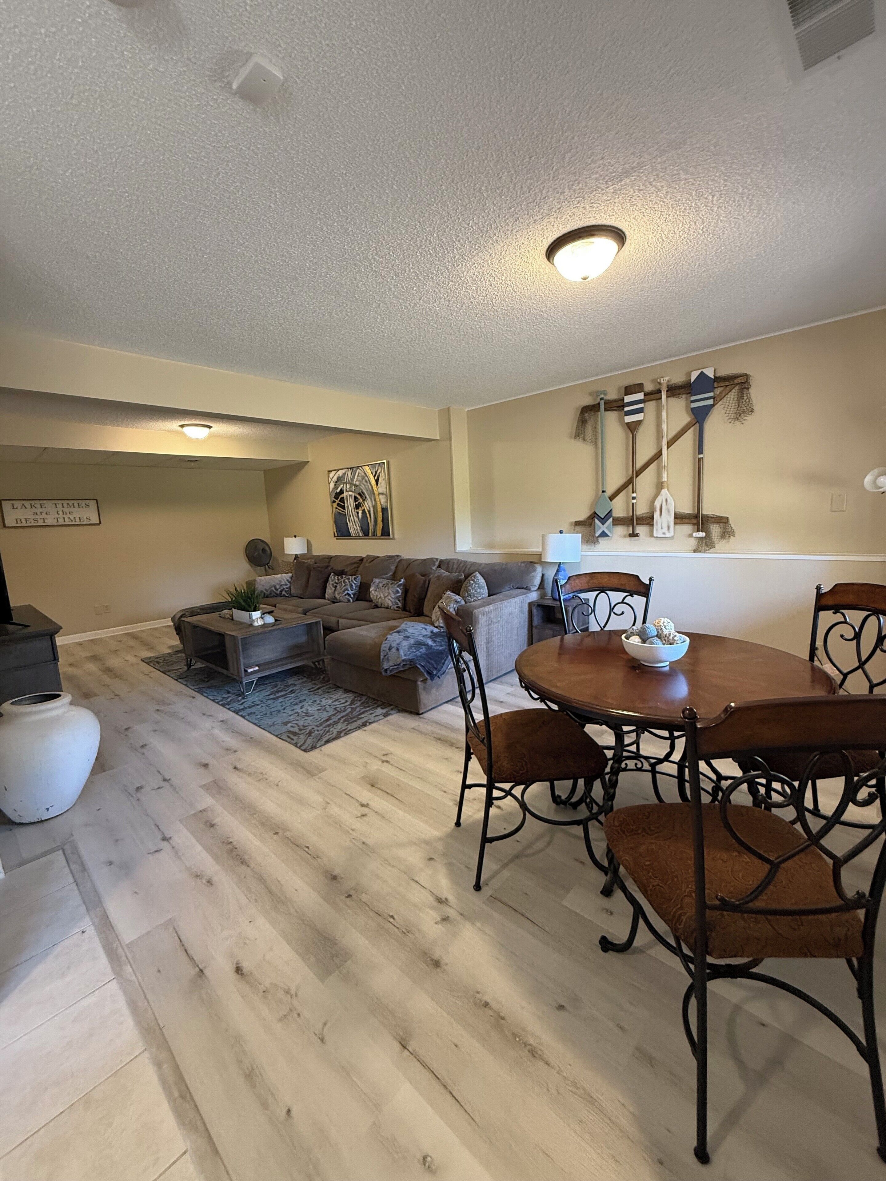3-bedroom Home On A Private Peninsula On Schmidt Lake In Buffalo. - Hanover, MN