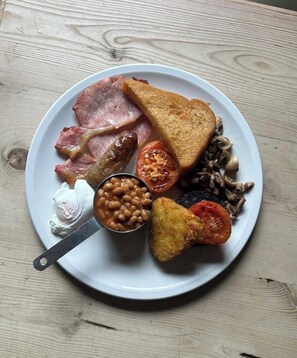 Petit déjeuner préparé à la commande compris tous les jours