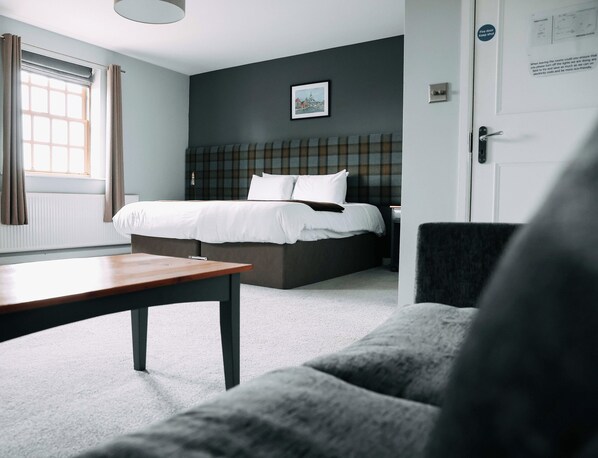 Perhesviitti | Silitysrauta/-lauta, ilmainen Wi-Fi