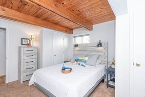 3 bedrooms, iron/ironing board, free WiFi - Boardwalk Bliss Pet-Friendly Home with Kayak & Bikes (Ocean City)