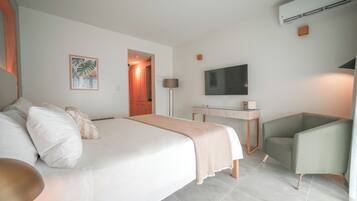 Comfort Single Room, Ocean View | Premium bedding, Select Comfort beds, in-room safe, cribs (surcharge)