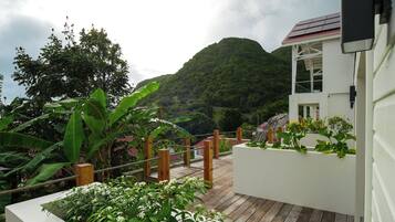 Deluxe Single Room, Ocean View | Premium bedding, Select Comfort beds, in-room safe, cribs (surcharge)