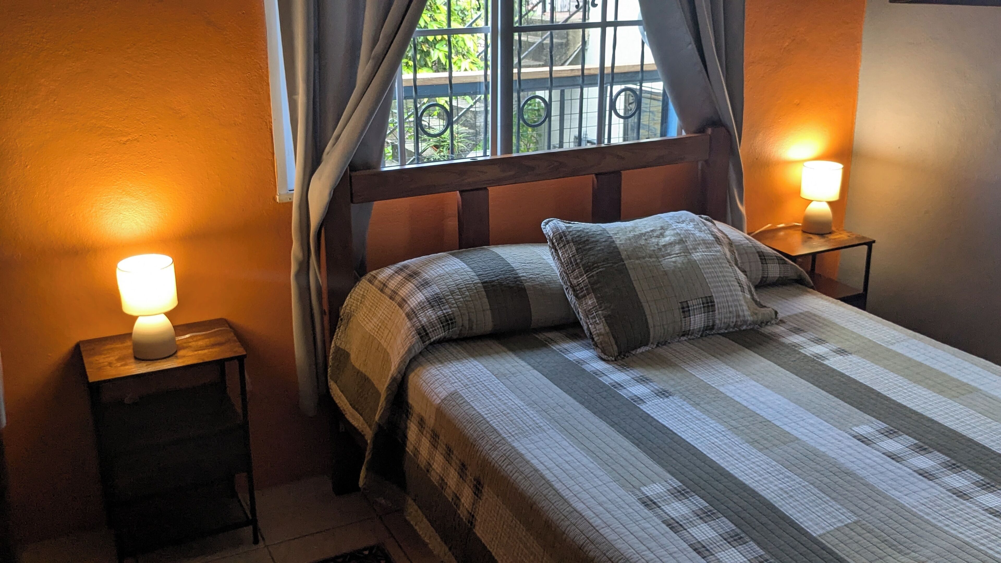 2 chambres, bureau, Wi-Fi gratuit, draps fournis