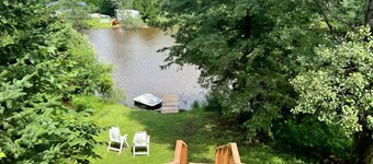 Waterfront with Spa | Le Retro