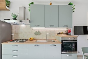 Fridge, dishwasher, toaster, ice maker