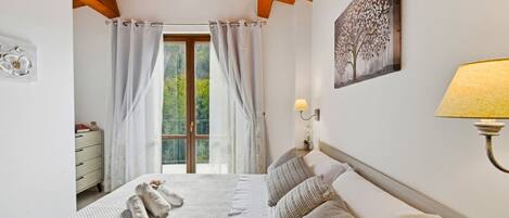 Tabla de planchar con plancha