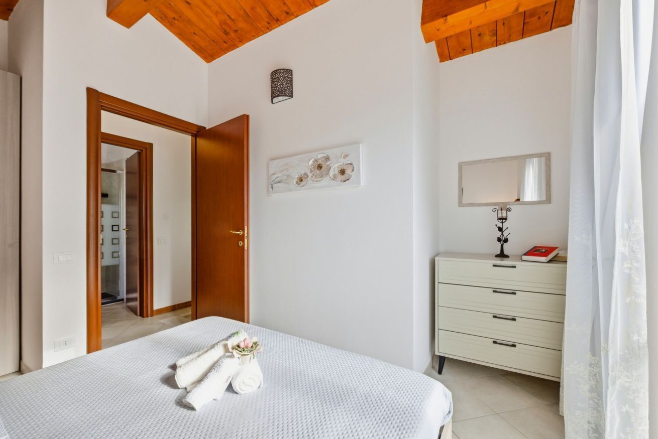 2 chambres, fer et planche à repasser