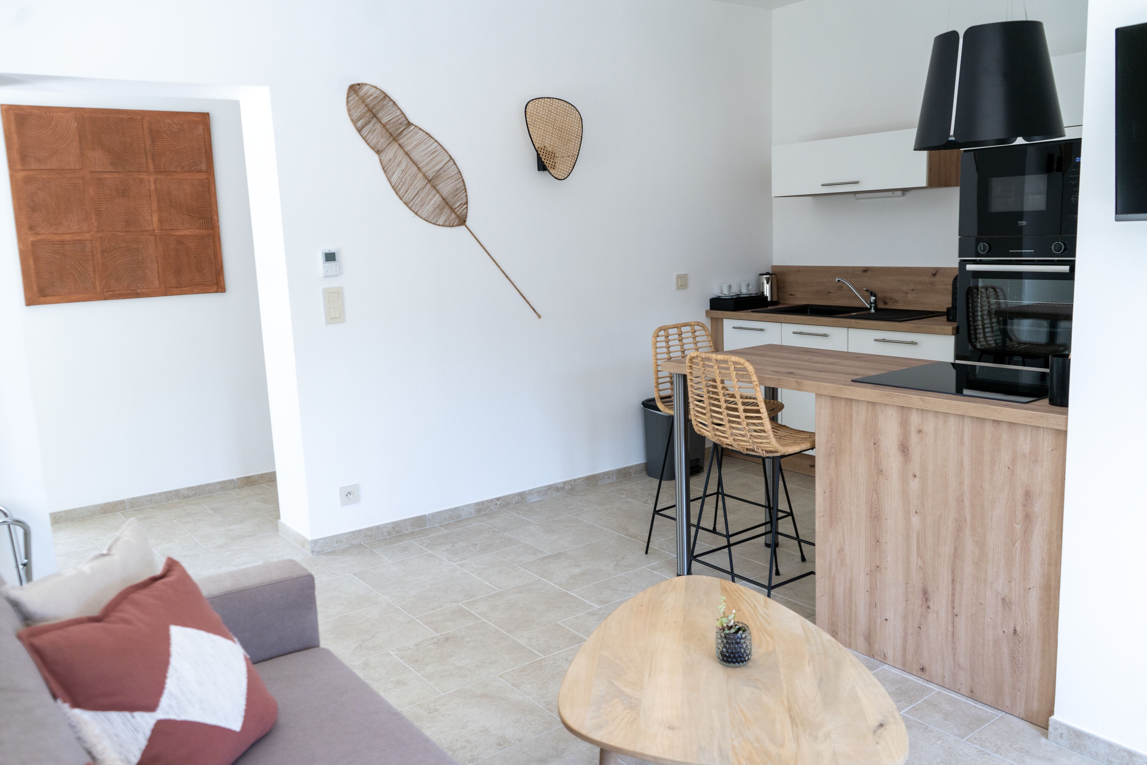 Studio, Garden View | Blackout drapes, soundproofing, iron/ironing board, free WiFi