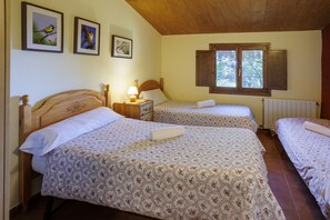 مكواة/لوح كي وواي فاي مجانًا وملاءات أسرّة