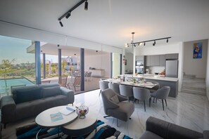 Spielezimmer
