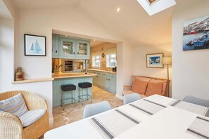 House | 3 bedrooms, desk - Host Stay Amberleigh (Seahouses)