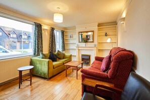 4 bedrooms - Host Stay Riders Rest (Bedford)