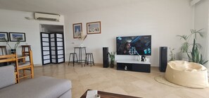 Smart TV - Family-Ready 2BR Home! Secured Resort, Pool Access & Full Kitchen. (Hurghada)