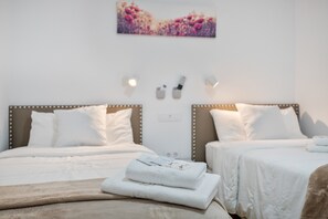 WiFi, bed sheets - Interior Room 7 with Wi-Fi and Air Conditioning (Tejeda)