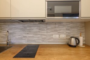 Fridge, microwave, stovetop, electric kettle