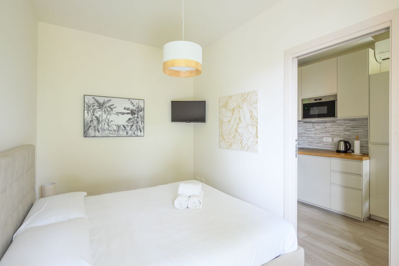 1 bedroom, iron/ironing board