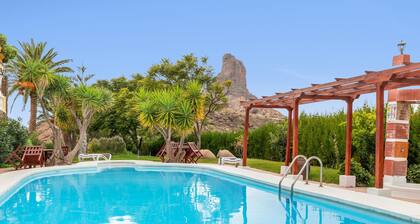 'Roque Bentayga' with Mountain Views, Wi-Fi, and Air Conditioning