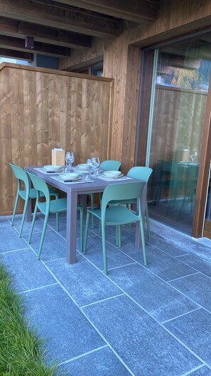 Outdoor dining - AlpitudeLodge | apartment in the mountains just minutes from Bormio and Livigno (Lombardia)